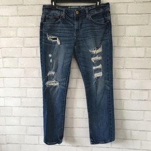 American Eagle Outfitters 🦅 Distressed Jeans 👖